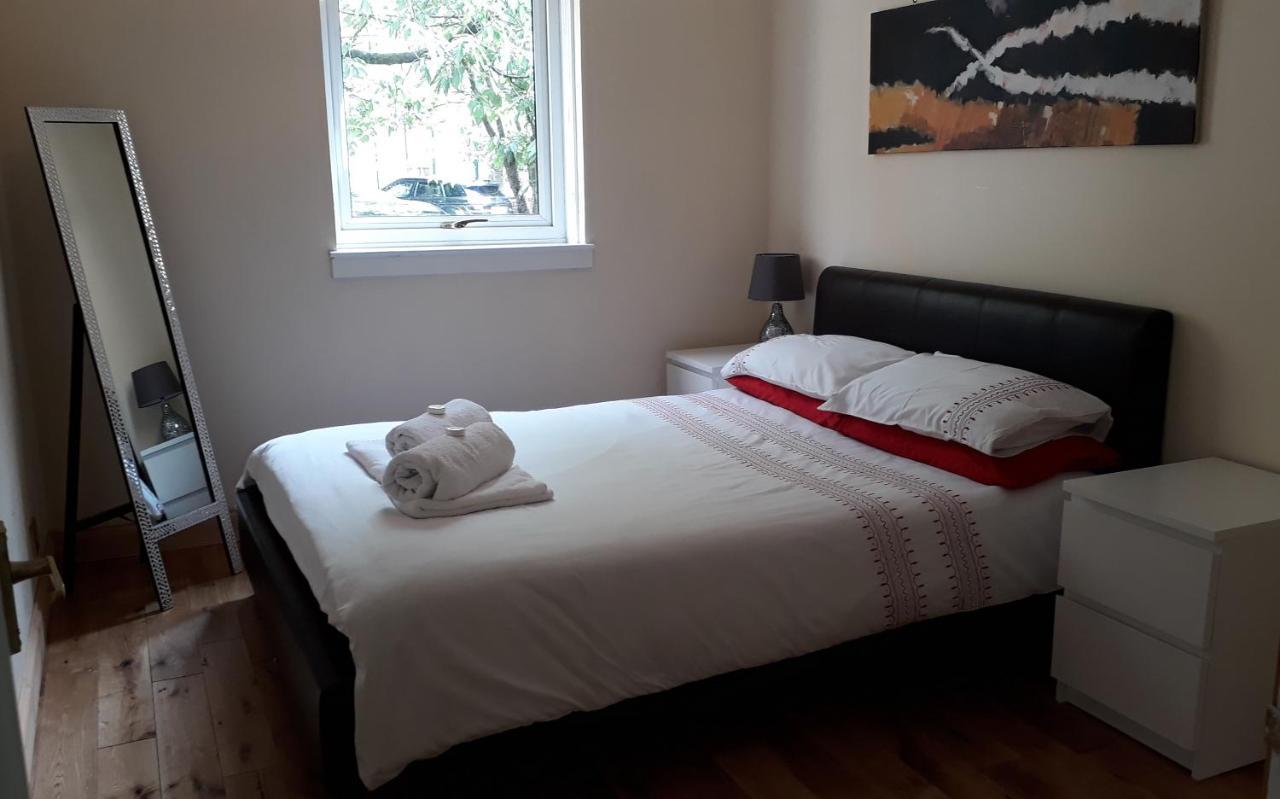 Bright City Centre House - Private Garden & Parking! Villa Glasgow Luaran gambar