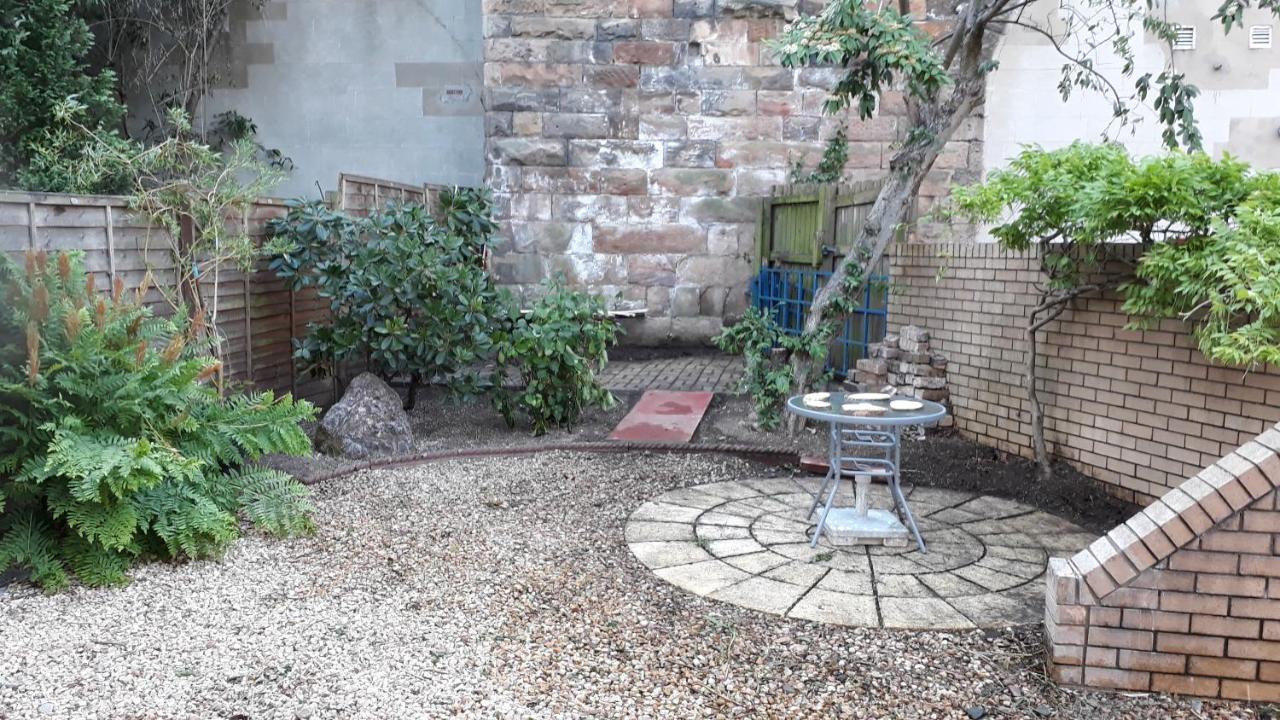 Bright City Centre House - Private Garden & Parking! Villa Glasgow Luaran gambar